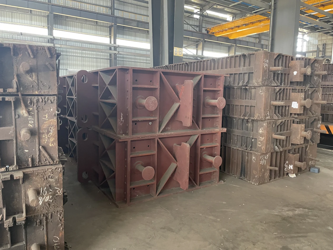 Mould Box Handling Cranes